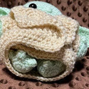 Handmade Crochet Mandalorian Inspired Plush - 6in image 7