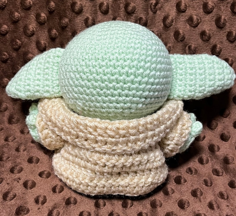 Handmade Crochet Mandalorian Inspired Plush - 6in image 6