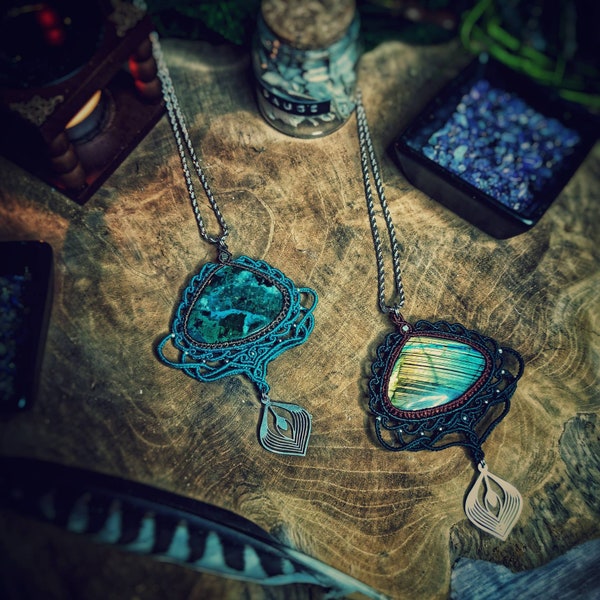 Collier micro-macramé, micromacrame, labradorite, chrysocolle