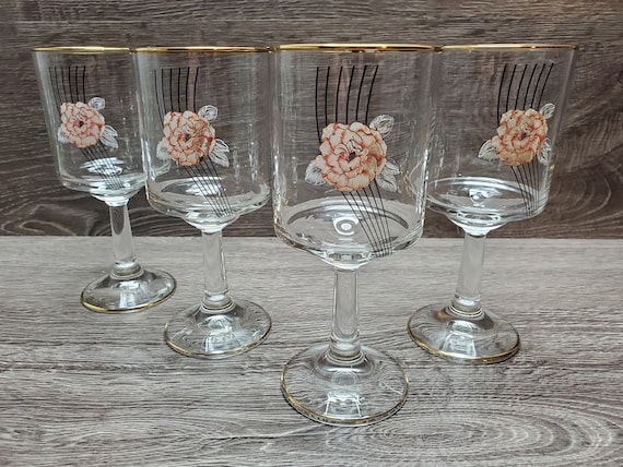 Set of 4/vintage Rose Bouquet Wine Glasses/pink Roses/gold Rim/water  Goblets/stemware/floral/bar Cart/barware/gold Base/valentine 