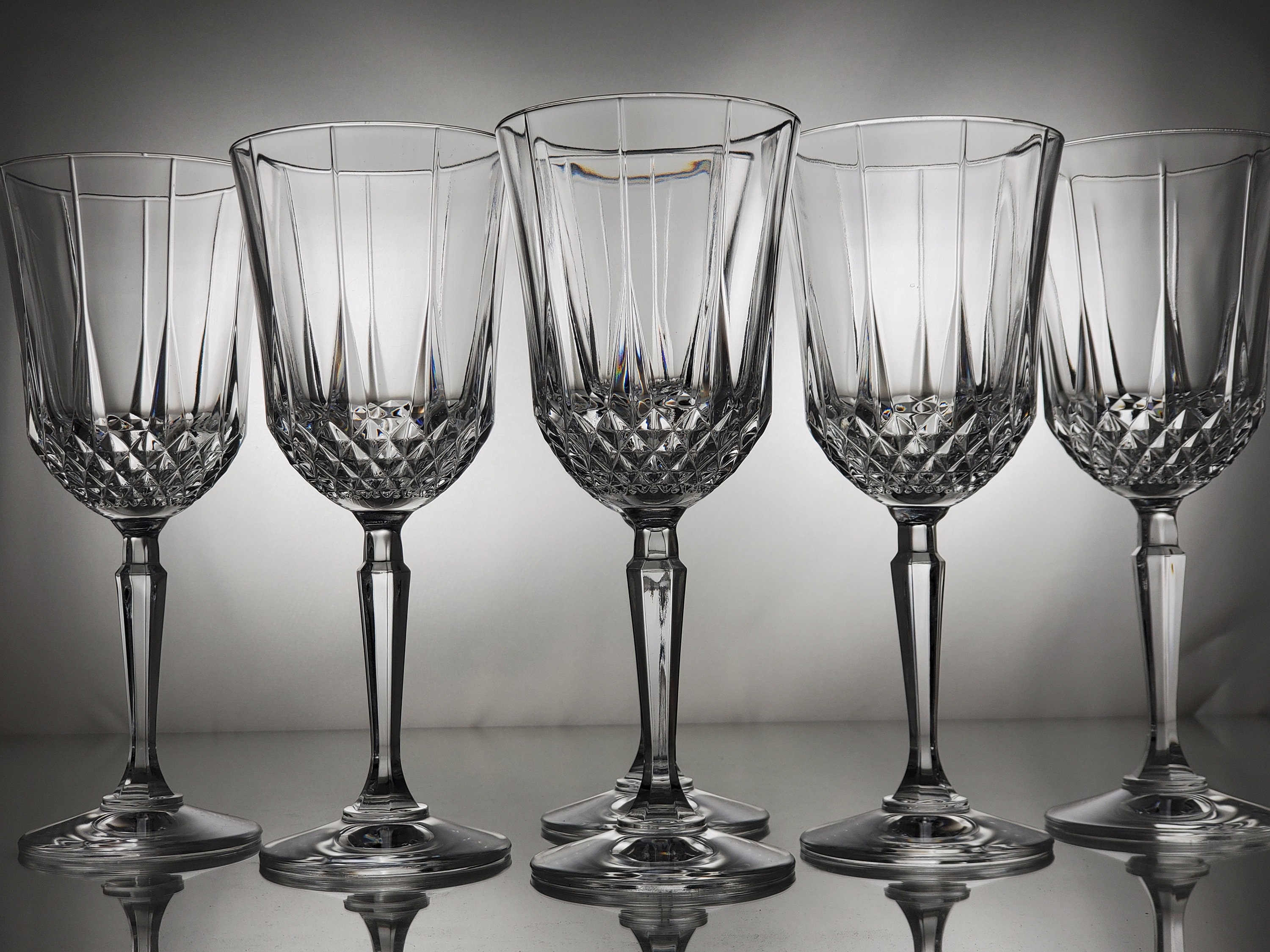 Quinn Amber White Wine Glasses  White wine glass set, White wine glasses,  Amber glassware