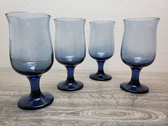 Libbey Glass Tulip Dusky Blue Wine Glass s 5 5//8/"