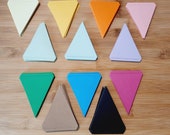 Pennant sets of 5 triangular small approx. 6.5x 8 cm