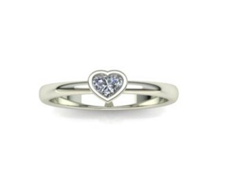 Heart Shape White Gold Earth Mined diamond ring