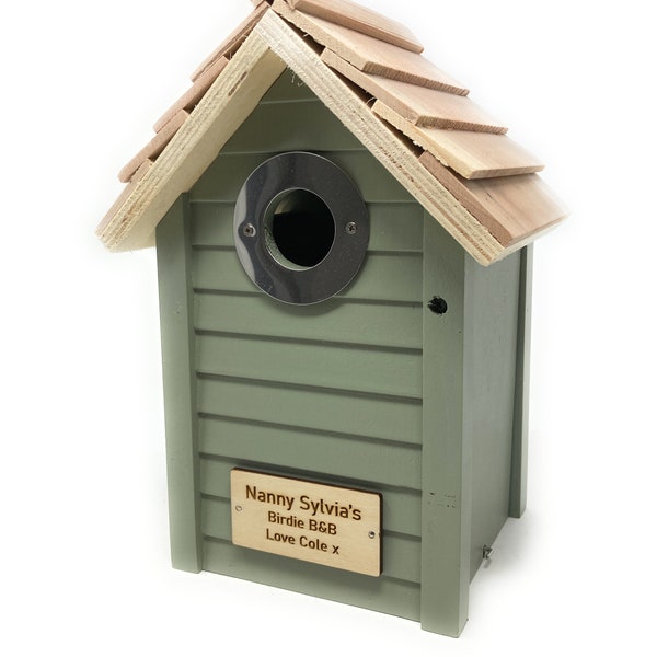 Personalised New England Bird Nesting House  - Perfect For Bird Watchers Engraved Garden Nature Retirement Grandparents Gift