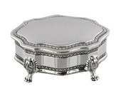 Personalised Scalloped Edged Silver Plated Trinket Box- Perfect For a Mothers Day, Wedding or Anniversary Gift