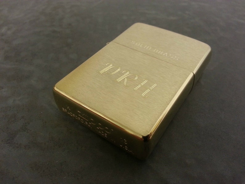 Personalised Zippo Lighters, free engraving, fast free delivery. Genuine Zippo - Polished And Brushed Chrome,Polished & Brushed Brass image 3