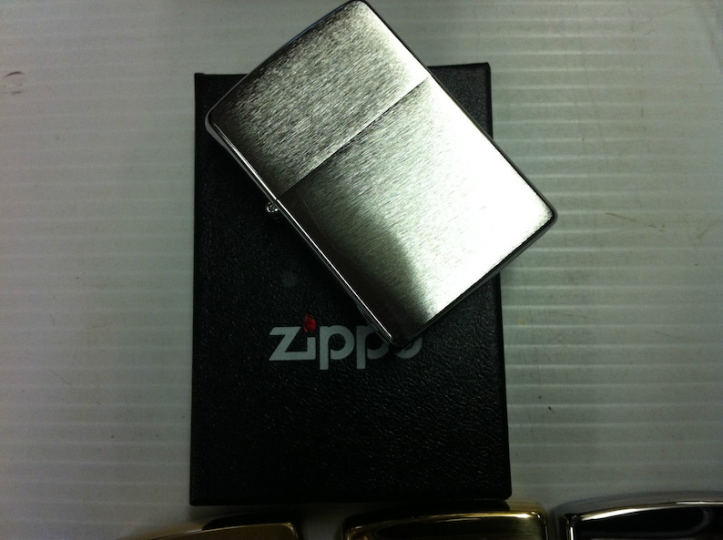 Personalised Zippo Lighters, free engraving, fast free delivery. Genuine Zippo - Polished And Brushed Chrome,Polished & Brushed Brass image 9