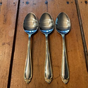 3 Hampton Silversmiths Abigail Gold Accent Tablespoons 7-3/4” | Large Stainless Spoons | Vintage Gold Shell Pattern | Replacement Flatware