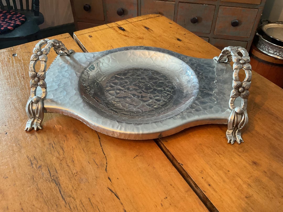 Vintage Rodney Kent Hammered Aluminum Tray – Dogwood Floral Handles - Etsy