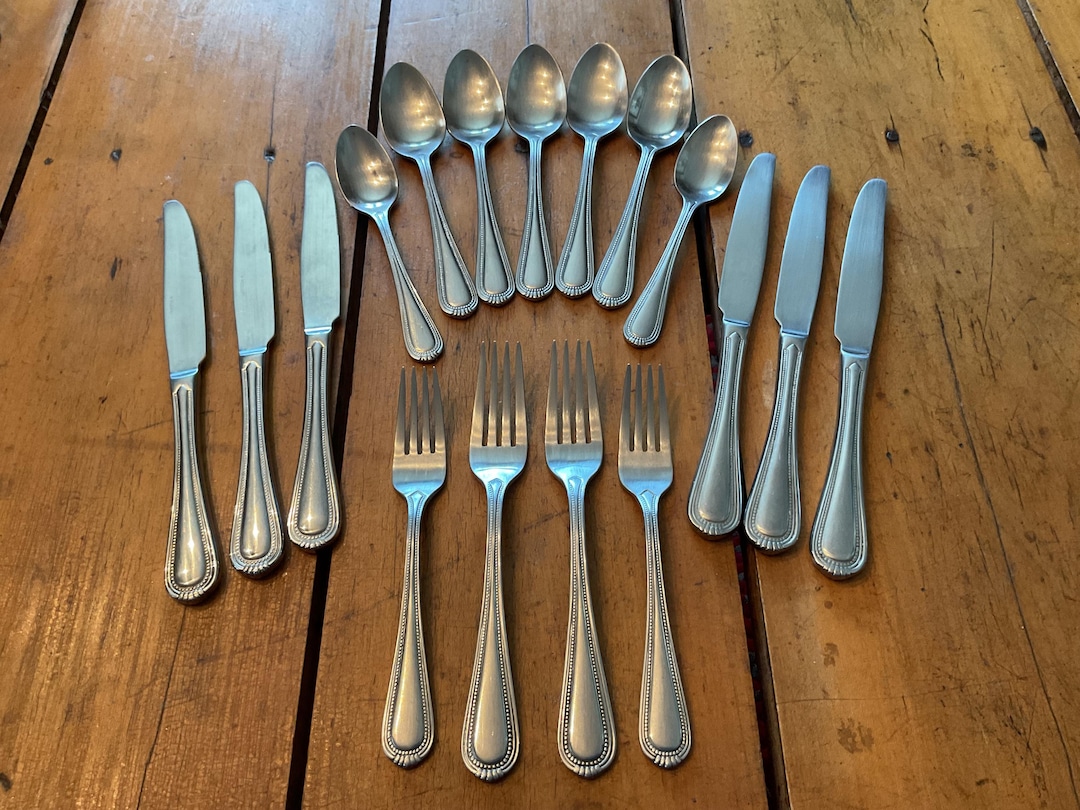 Oneida Satin Countess Stainless Flatware - 5-piece Place Settings ...