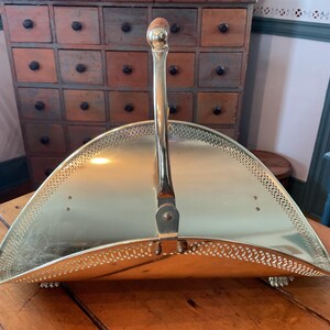 Vintage Brass Tone Metal Log Holder/Log Scuttle