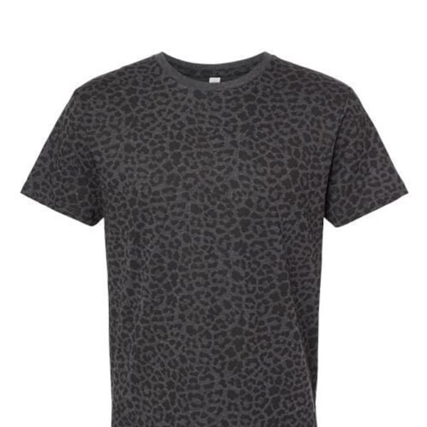 Black Leopard Tee - Unisex Fit best shirt and so comfy