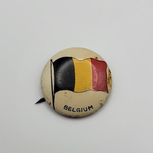 Vintage 1917 Belgium Pin