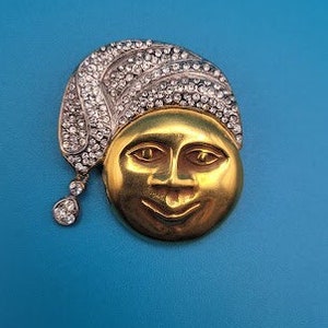 Vintage Metropolitan Museum Art Brooch MMA 22k Gold Plated Rhinestone Moon with Sleeping Cap Pendant