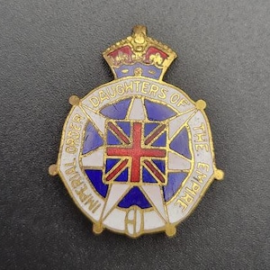 Vintage Imperial Order of the Daughters of the Empire Pin Gold Tone Lapel Pin