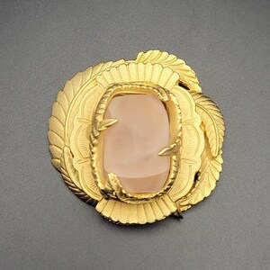 Vintage Clara Studios Brooch Gold Tone with Pink Stone Set Amongst Leafs