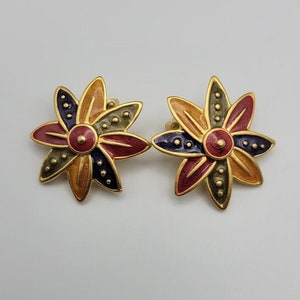 Vintage Gold Tone Flower Earrings Clip ons