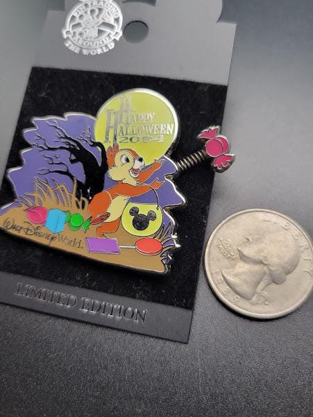 Vintage Disney Pin Happy Halloween 2004 Chip - Cast Exclusive