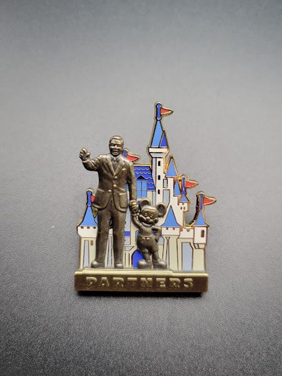 【レア物】Disney Partners Statue ピンバッジ Vintage Walt Disney World Partners Statue Collectable Pin