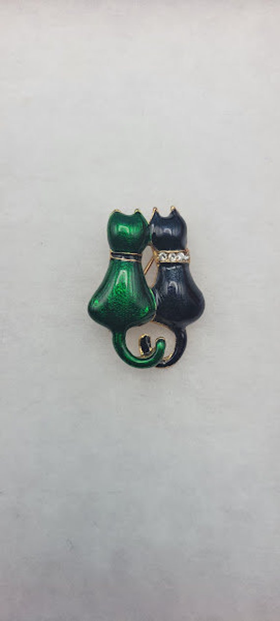 vintage Giovanni Cat Friends Brooch Green and Blac