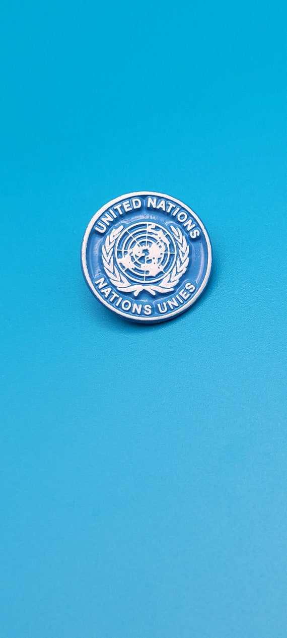 Vintage United Nations Pin Nations Unies