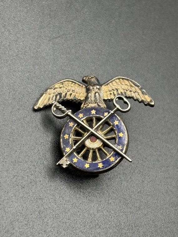 WWII期 US Army Quartermaster 紋章 925 シルバー ヴィンテージ ミリタリー ペンダント ネックレス 銀 アメリカ陸軍 鷲/鍵/剣 Y18-X Vintage US Army Quarter Master Eagle Crossed Swords Badge Key