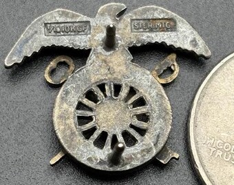 WWII期 US Army Quartermaster 紋章 925 シルバー WWII US Army Quartermaster Eagle Sword Key Lapel, Hat or