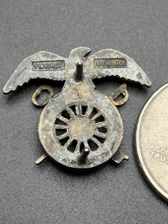 Vintage US Army Quarter Master Eagle Crossed Swords Badge Key