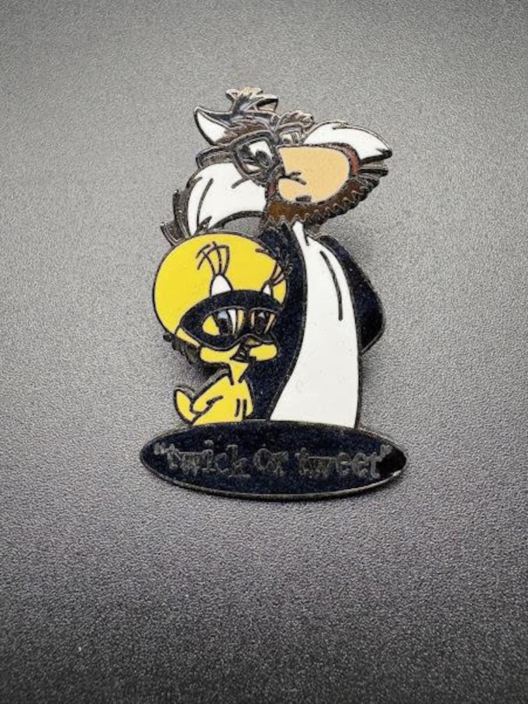 Vintage Sylvester the Cat and Tweety Bird Lapel Pin Looney Tunes