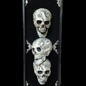 3D wall decoration with hand-painted skulls, as a spooky wall decoration or as a special gift