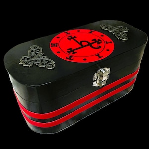 Wooden jewelry box with hand-painted velvet and Lilith seal, a very popular gift in an impressive design