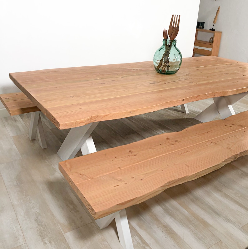 Table de salle à manger en bois massif live edge sur-mesure avec pied en croix image 2
