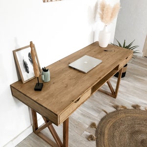 Bureau avec tiroirs en bois massif sur-mesure fait à la main image 3