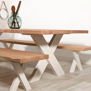 Table de salle à manger en bois massif live edge sur-mesure avec pied en croix image 5