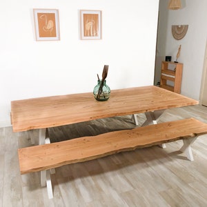 Table de salle à manger en bois massif live edge sur-mesure avec pied en croix image 6