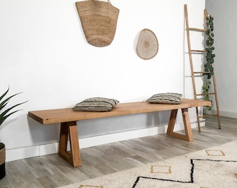 Banc avec pied trapèze sur-mesure en bois massif fait à la main style rustique