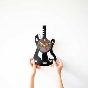 Guitar Vinyl Clock - Musician Gift, Clock for Men, Guitar Gift, Man Cave Décor, Music Room Décor, Musical Gifts, Vintage Style Wall Art