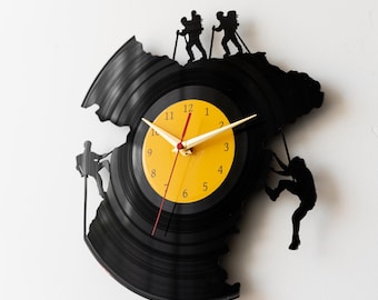 Rock Climbing Vinyl Record Wall Clock Climbing Enthusiast Birthday Gift for Adventurer Vintage Housewarming Decor for Men Time to Climb Gift