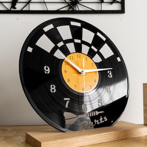 Darts Vinyl Record Clock, Vintage Sports Wall Art, Fall Host Gift for Him, Indoor Sports Lover Gift, Man Cave Wall Sign, Vinyl Record Art