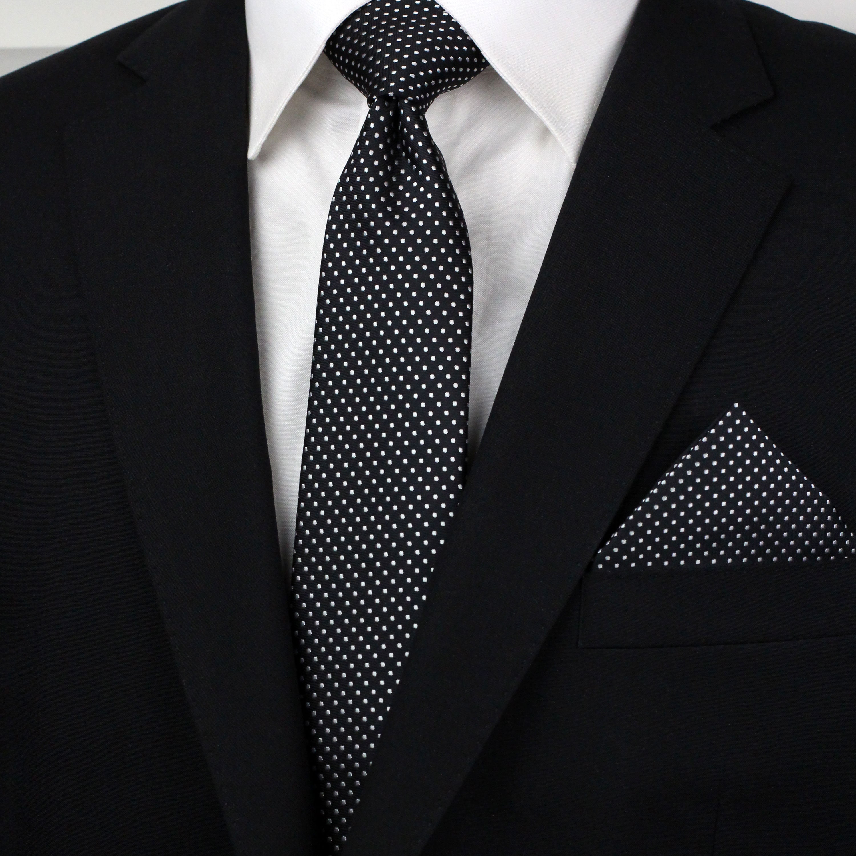 Corbata Negra con Plateado Paquete x12