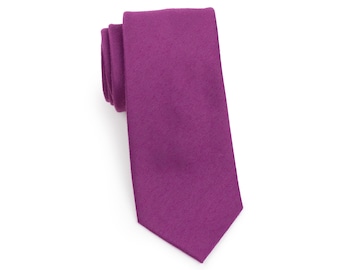 Skinny Tie in Sangria | Dark Raspberry Magenta Pink Tie in Skinny 2.75"