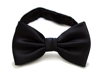 Black Bow Tie | Solid Men's Bow Tie in Black in Pre-Tied Style | Pretied bow tie solid black satin finish (adjustable length)