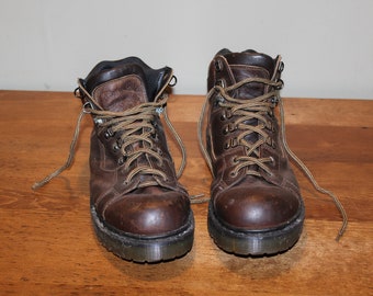 dr martens vintage brown