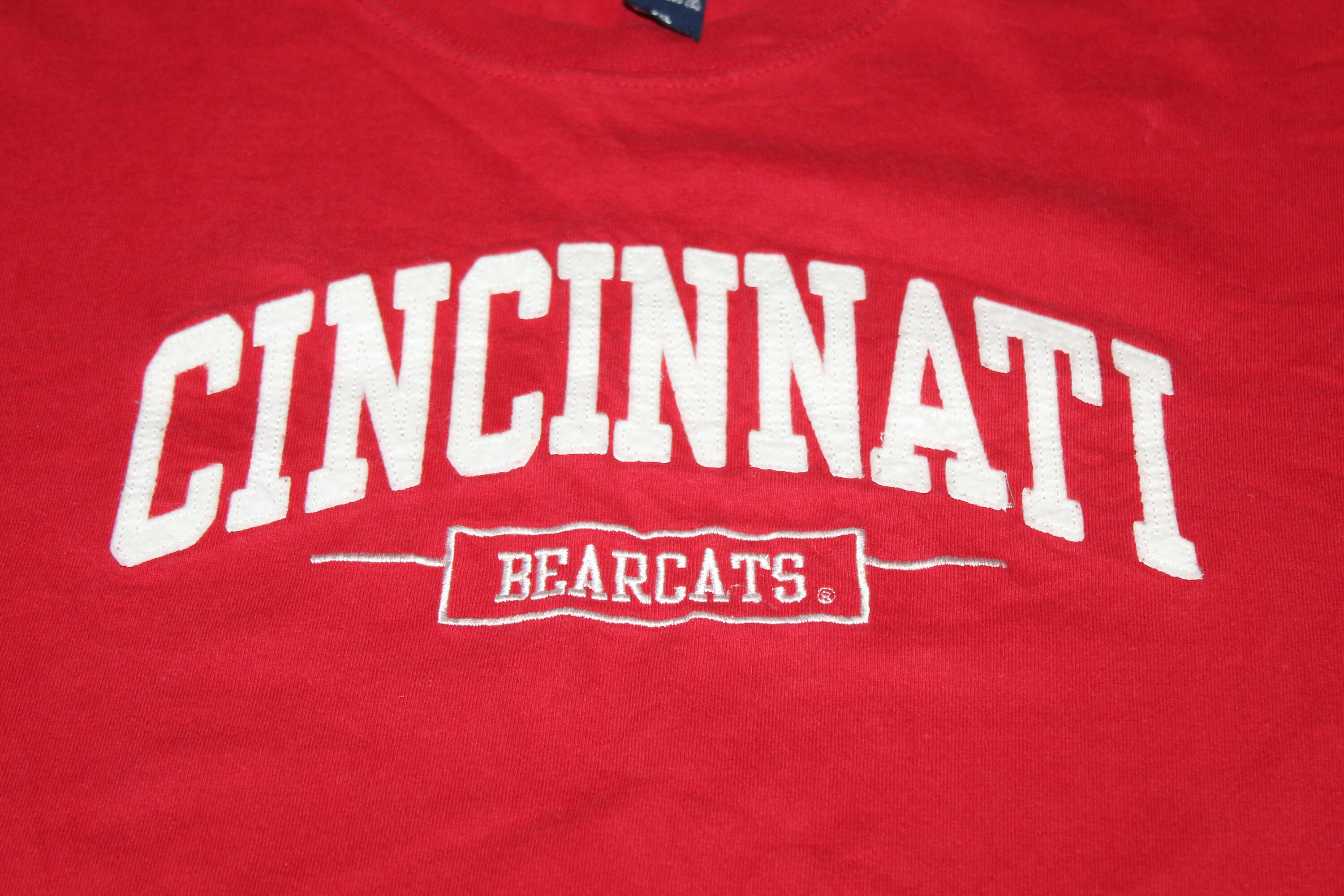 Cincinnati Vintage College Basketball | Sports | Cincy Shirts Unisex T-Shirt / Black / XL