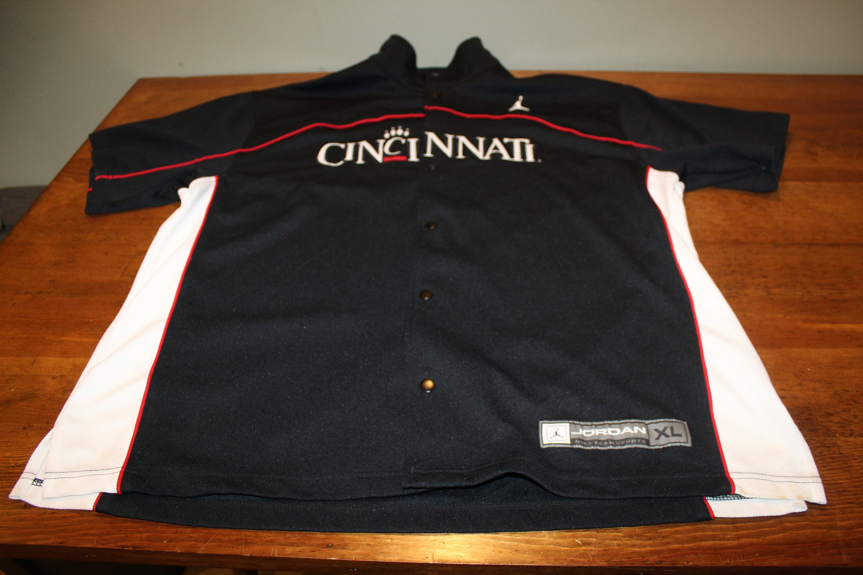 Cincinnati bearcats jordan best sale jersey