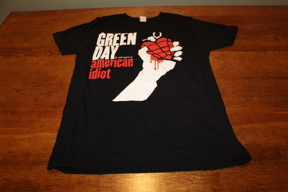  Green Day American Idiot T-Shirt : Clothing, Shoes & Jewelry