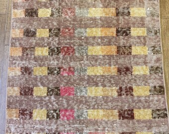 Zeki Müren Rug 2’8”x2’6” feet. Turkish vintage rug, Anatolian vintage rug,living room rug .Art Deco Rug, Modern Rug,