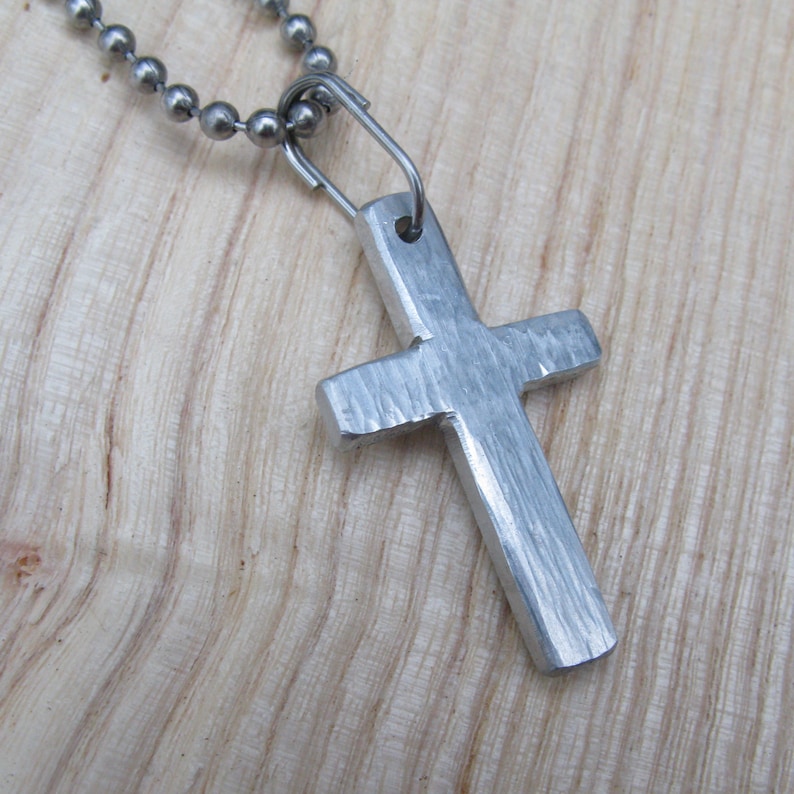 Aluminium Cross /& Stainless Steel Chain