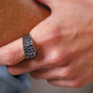 Herren Ringe schwarz/Herren Ring/ Ringe für Männer/Edelstahl Ring/Schmuck/Geschenk für ihn/Herren Minimalist Ring/Freund Geschenk/Ring für Männer/Geschenke